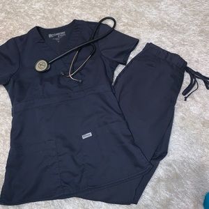 Dark gray Grey’s Anatomy scrubs set!
